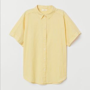 🌴H&M Yellow Striped Short Sleeve Button Down